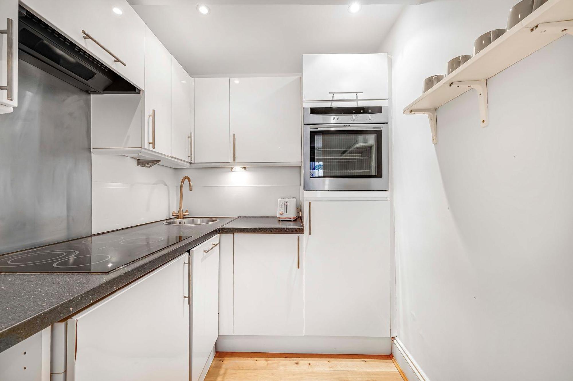 Urban Chic Retreat In Chelsea Apartment London Ngoại thất bức ảnh